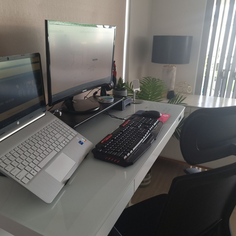 Ergonomic Sit Stand White Desk 1200 x 600