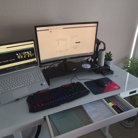 Ergonomic Sit Stand White Desk 1200 x 600 | Standing Up Desks | Sit Stand Desks in Perth | Home Office Desks | Corner Desks for Home Office | WFH SHOP